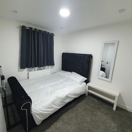 Beautiful Rooms Shaw St And Pine St Bury  Εξωτερικό φωτογραφία