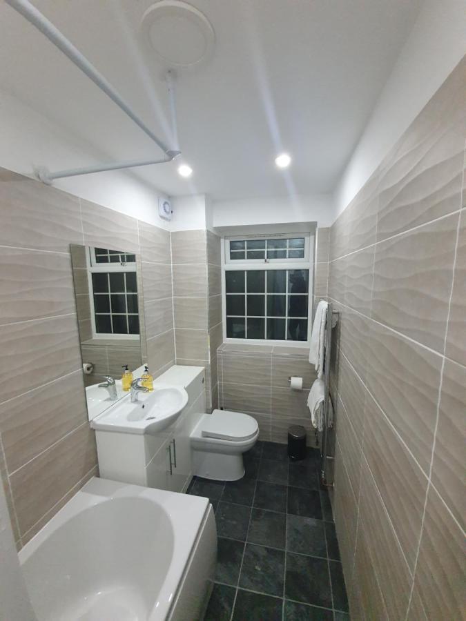 Beautiful Rooms Shaw St And Pine St Bury  Εξωτερικό φωτογραφία