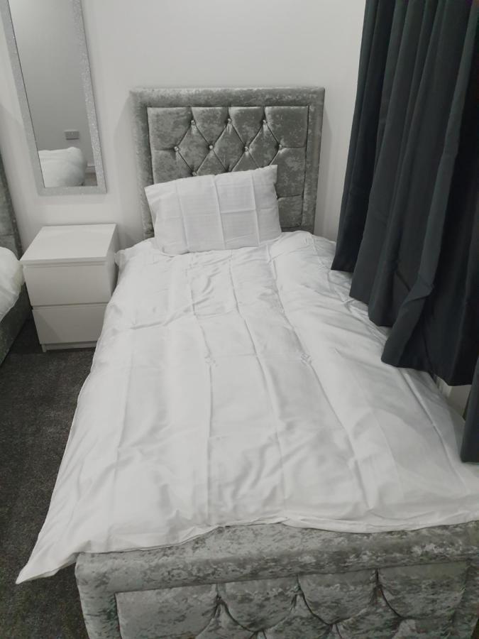 Beautiful Rooms Shaw St And Pine St Bury  Εξωτερικό φωτογραφία