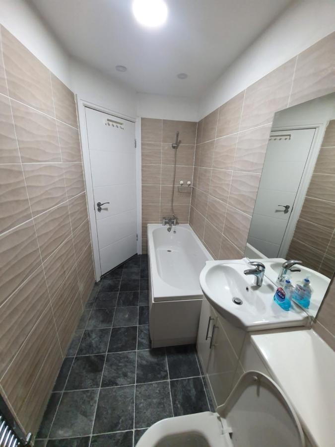 Beautiful Rooms Shaw St And Pine St Bury  Εξωτερικό φωτογραφία