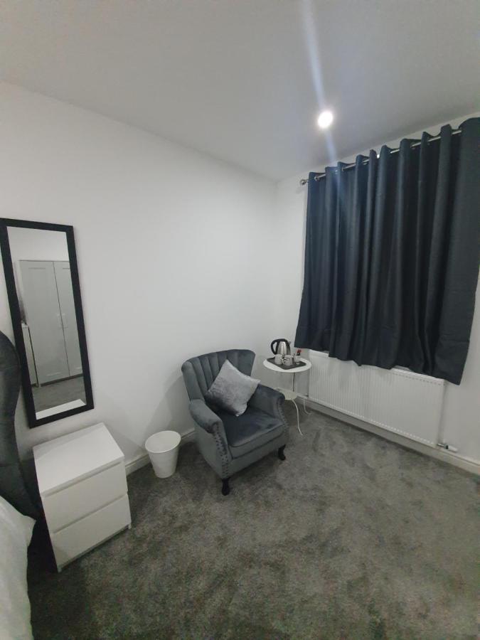 Beautiful Rooms Shaw St And Pine St Bury  Εξωτερικό φωτογραφία