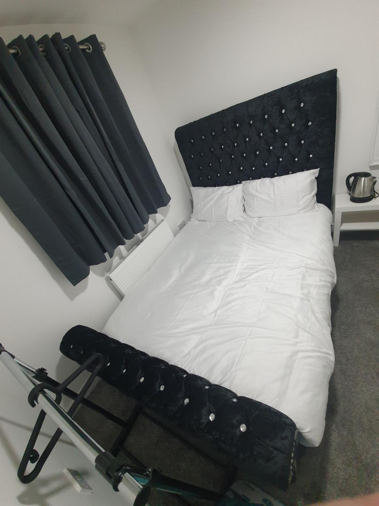 Beautiful Rooms Shaw St And Pine St Bury  Εξωτερικό φωτογραφία