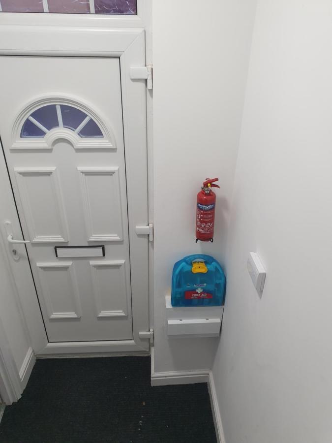 Beautiful Rooms Shaw St And Pine St Bury  Εξωτερικό φωτογραφία