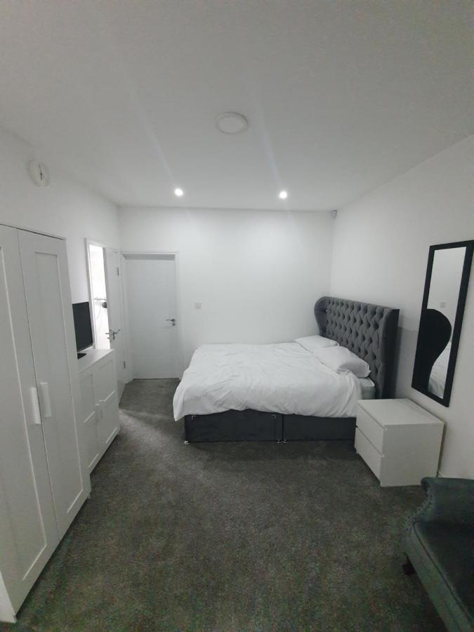 Beautiful Rooms Shaw St And Pine St Bury  Εξωτερικό φωτογραφία
