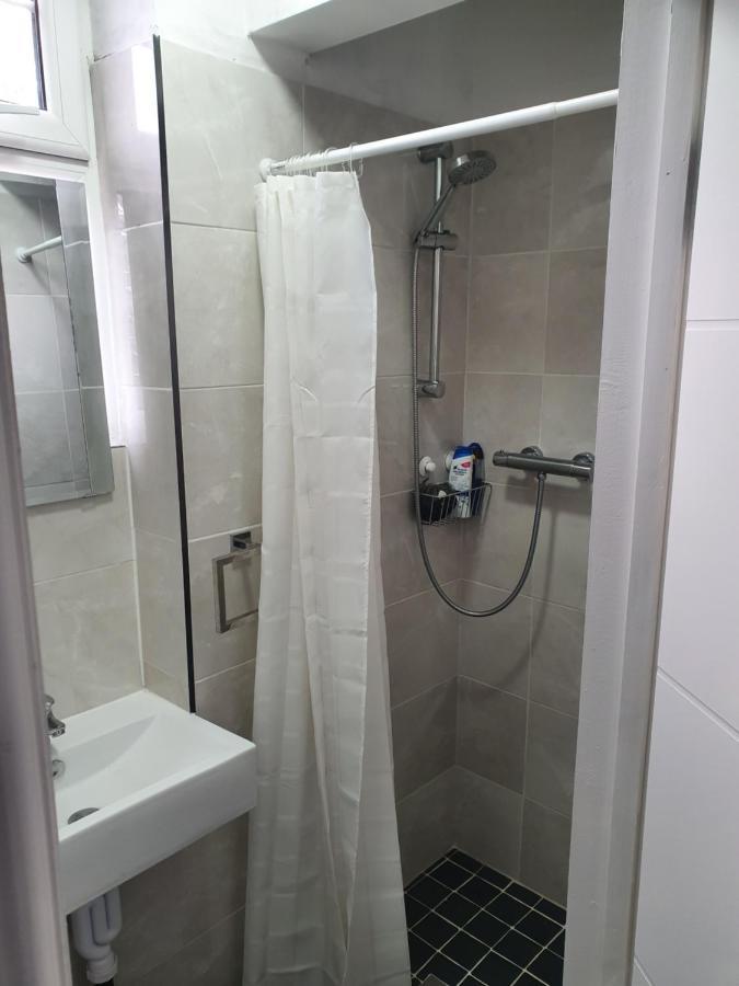 Beautiful Rooms Shaw St And Pine St Bury  Εξωτερικό φωτογραφία