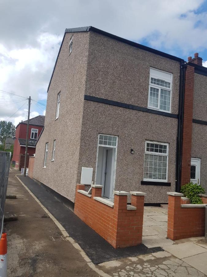 Beautiful Rooms Shaw St And Pine St Bury  Εξωτερικό φωτογραφία